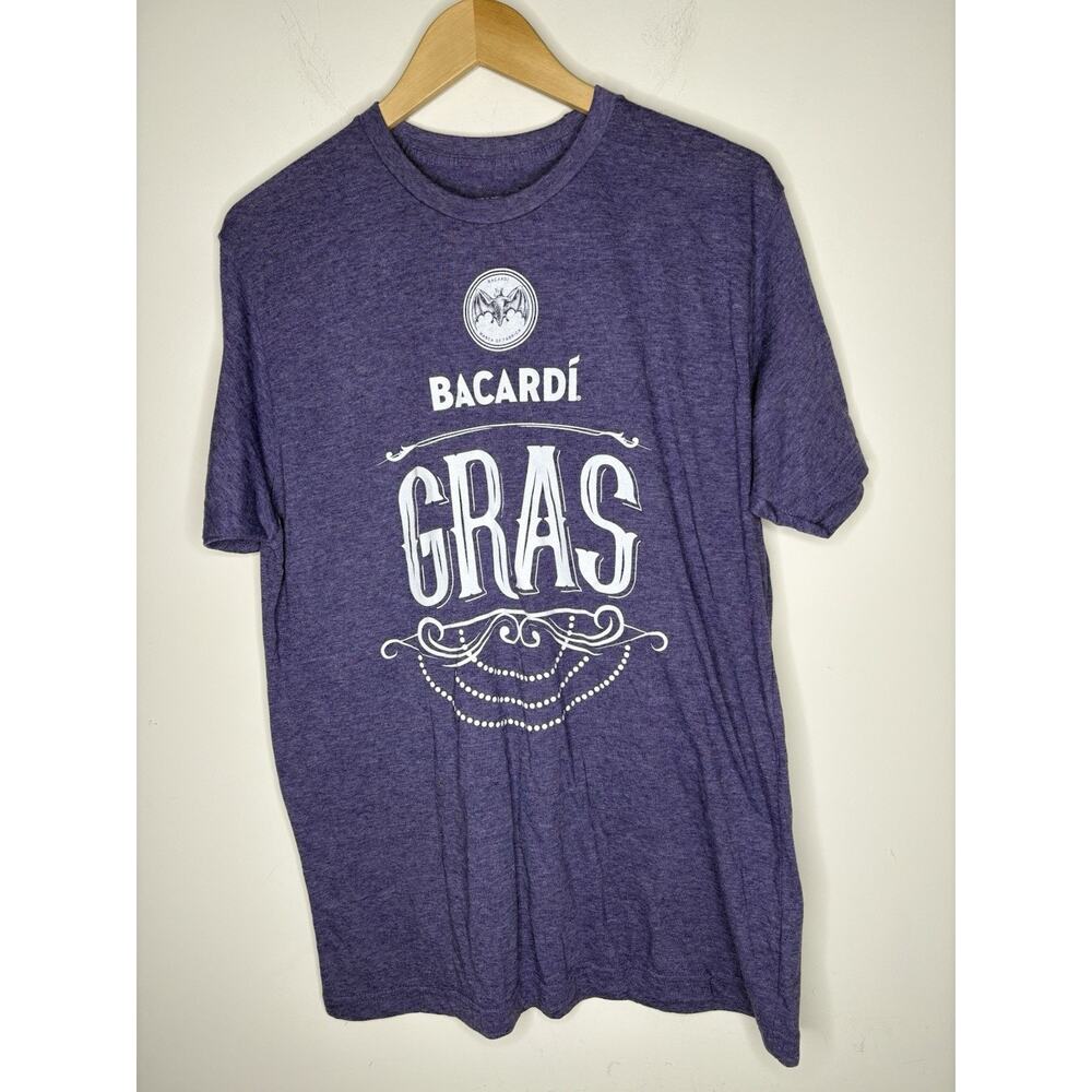 Bacardi Rum Mens Size Large Mardi Gras Bead Necklace Logo T Shirt Purple